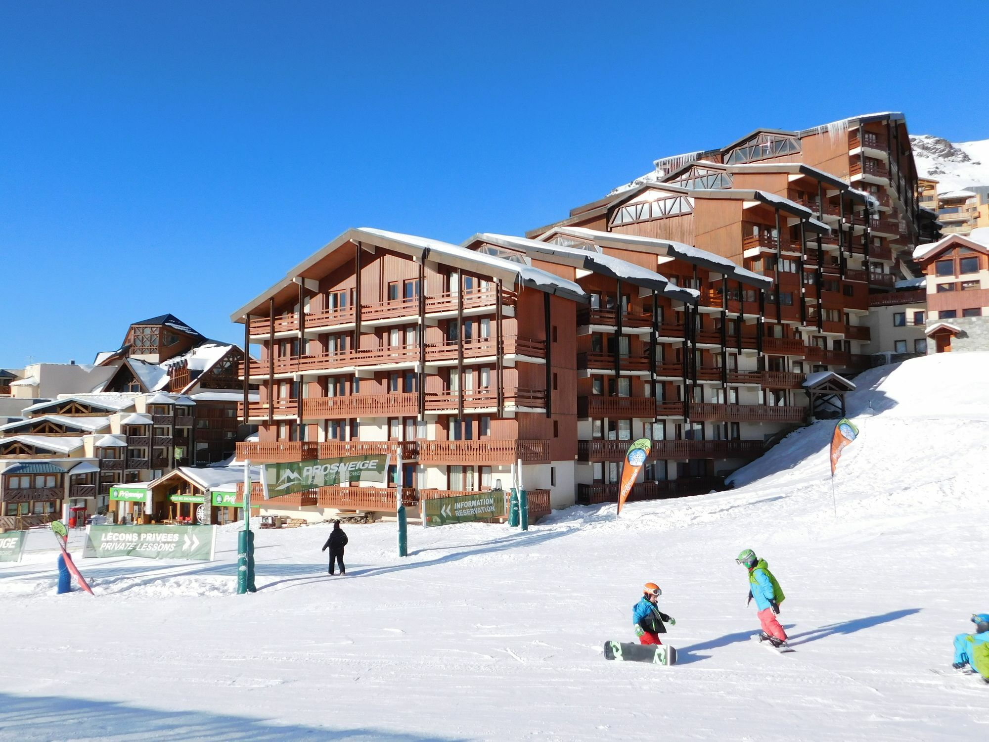 Le Cheval Blanc - Village Montana Val Thorens Eksteriør billede